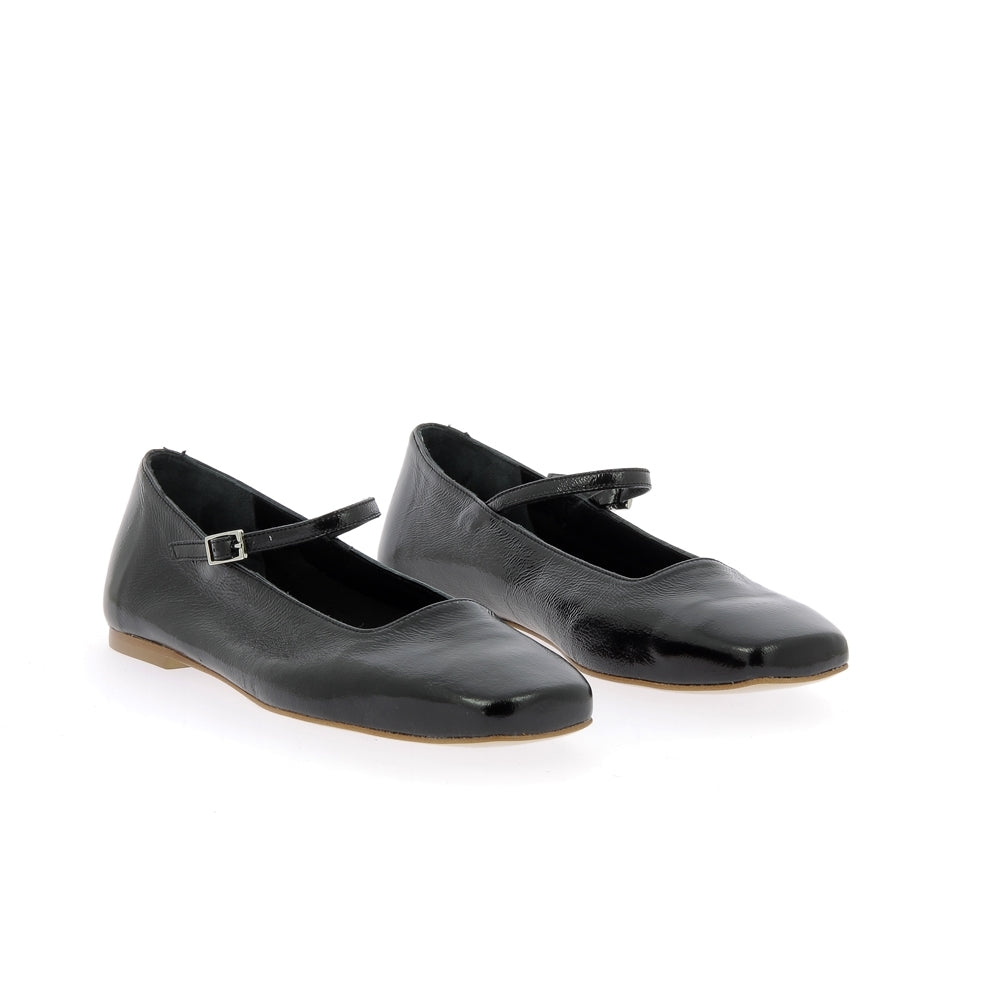 Julieta glossy