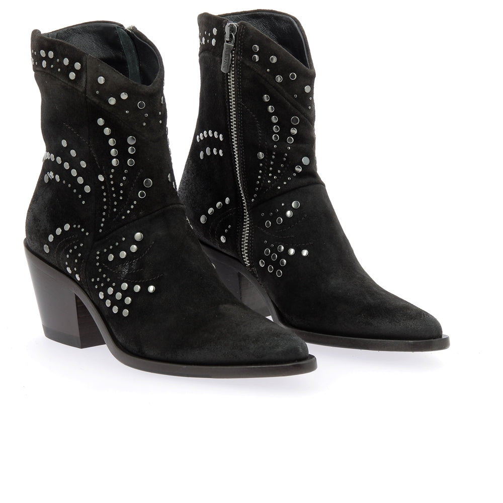 Boots 3875